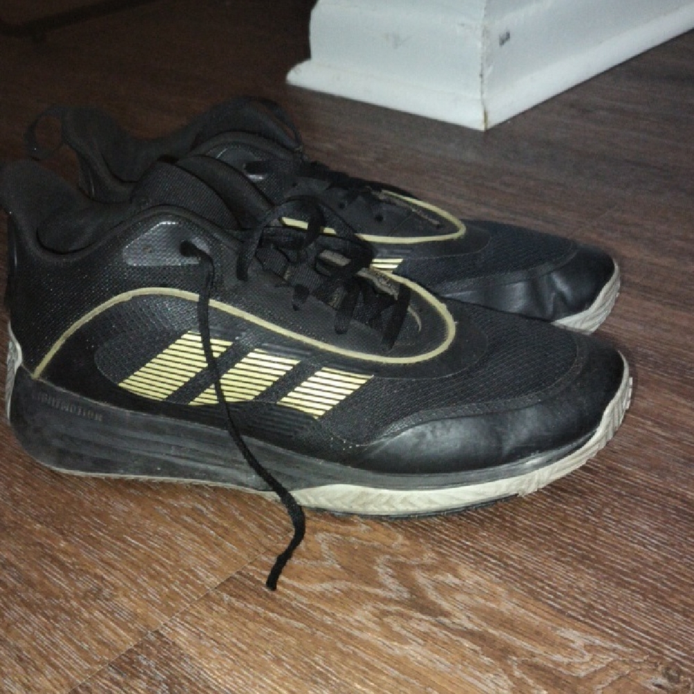 Adidas Men's Black and Gold Leather Athletic Sneakers Size 12 Training Shoes